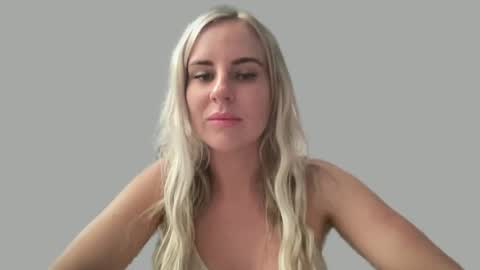 Leanna online show from January 21, 8:30 am