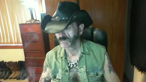 leathergreaser online show from December 15, 9:00 pm