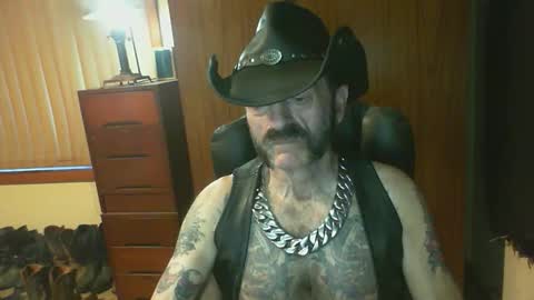 leathergreaser online show from March 9, 8:02 pm