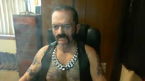 leathergreaser online show from February 17, 11:43 pm