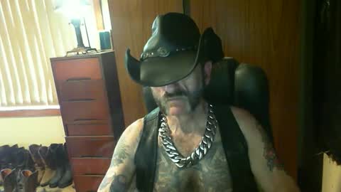 leathergreaser online show from March 7, 1:38 am