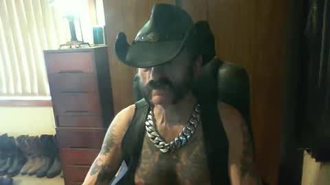 leathergreaser online show from September 28, 12:30 am