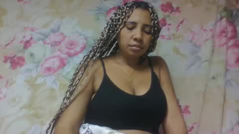 leatiana online show from February 26, 6:50 am