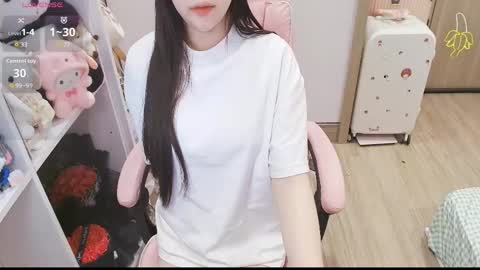 Lee online show from April 14, 10:57 pm