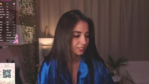 Jasmine online show from April 8, 7:28 pm