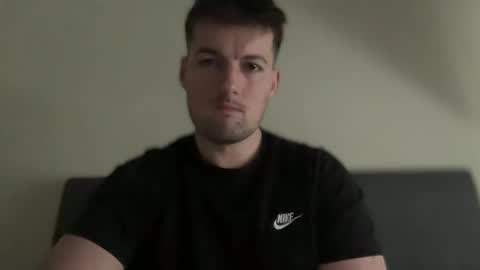 leedslad35 online show from December 10, 11:22 am