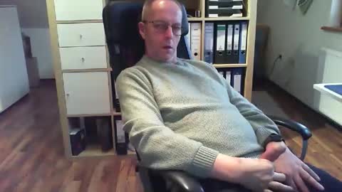 Dave online show from December 3, 1:01 pm