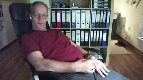 Snapshot of lefti27 chatting on September 9, 9:37 pm Dave online show from September 9, 9:37 pm