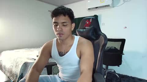  Lei  online show from March 1, 8:32 pm