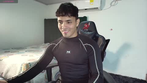  Lei  online show from February 9, 1:11 am