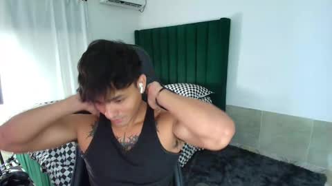  Lei  online show from February 11, 5:55 am