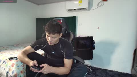  Lei  online show from January 29, 8:56 pm