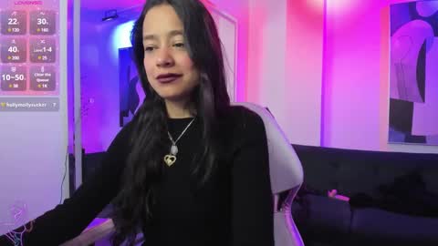 Leia  online show from February 24, 3:20 pm