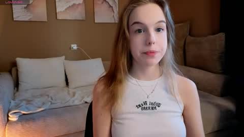 Leia online show from April 5, 2:14 pm