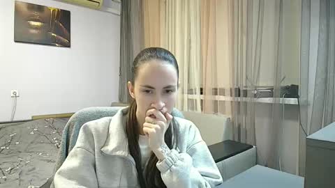 Snapshot of leila_monaco chatting on October 26, 6:40 pm Leila online show from October 26, 6:40 pm