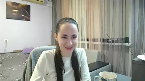 Snapshot of leila_monaco chatting on October 27, 6:52 pm Leila online show from October 27, 6:52 pm
