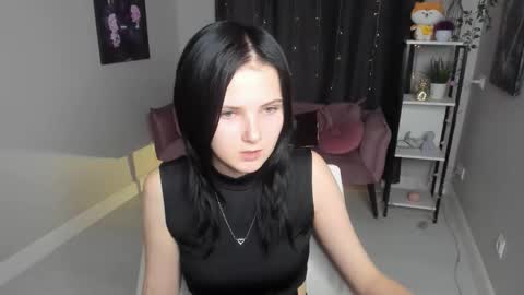 Snapshot of leila_xxbaby chatting on September 18, 12:31 pm Leila online show from September 18, 12:31 pm