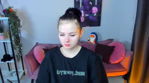 Leila online show from November 23, 11:52 am