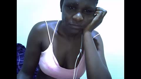 Snapshot of leilacuty13 chatting on October 18, 12:20 pm leilacuty13 online show from October 18, 12:20 pm