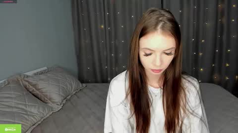 leiladream online show from November 21, 4:54 am