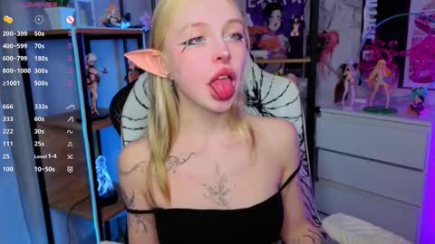 Leila online show from October 5, 4:25 pm