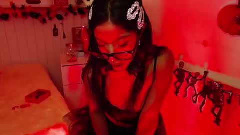 Snapshot of leilaebony_ chatting on October 19, 2:11 pm leilaebony_ online show from October 19, 2:11 pm