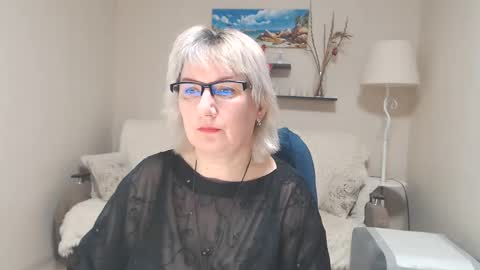 Leila Kinky online show from February 11, 3:50 am