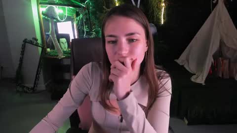 Leila Rai online show from February 7, 1:43 pm