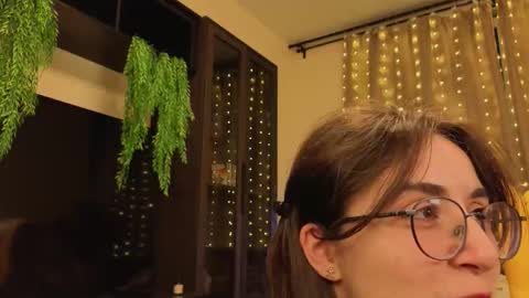 Snapshot of lekishaoderkirk chatting on October 1, 4:17 pm Luna online show from October 1, 4:17 pm