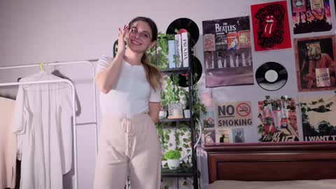 Alexandria online show from October 14, 8:45 pm