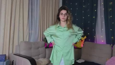 Alexandria online show from November 14, 8:22 pm