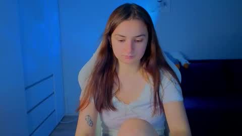 Lelia online show from September 22, 4:22 pm