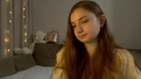 Lelia online show from April 23, 5:25 pm