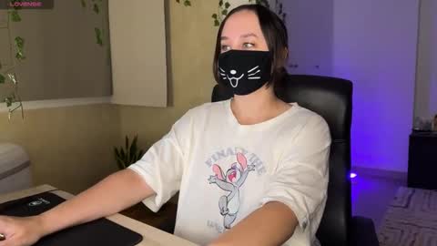 Snapshot of lemi_peachy chatting on October 11, 7:06 pm Lemi online show from October 11, 7:06 pm