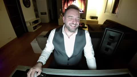 Ange online show from January 11, 8:43 pm