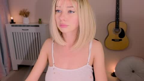 Lena online show from April 17, 10:28 am