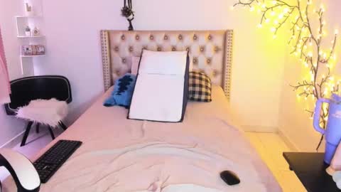 Lena  online show from September 14, 4:19 pm