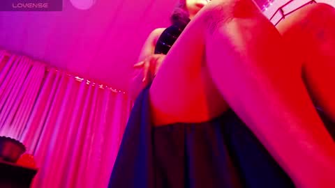 Snapshot of lenasweetx chatting on October 2, 2:32 am Lenna Kang online show from October 2, 2:32 am