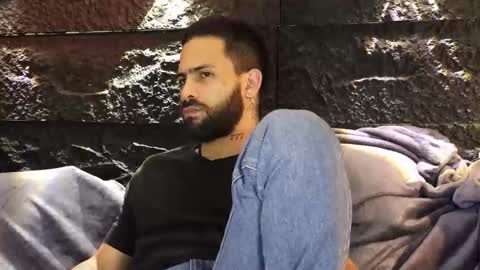 Leo  Diaz online show from November 18, 1:08 am