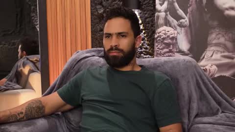 Leo  Diaz online show from September 23, 1:43 am