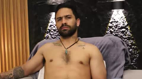 Leo  Diaz online show from February 3, 6:22 am