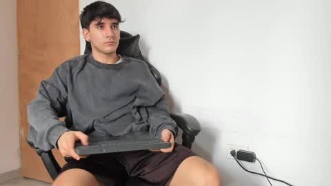 Snapshot of leo_jones389 chatting on September 24, 4:58 pm Leo Jones online show from September 24, 4:58 pm