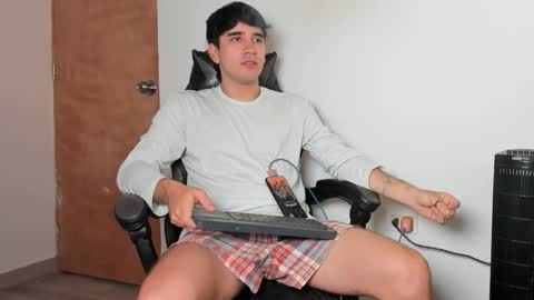 Leo Jones online show from February 3, 4:22 pm