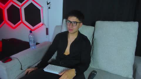 leo_muller online show from October 3, 3:04 am