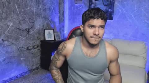 Leo independent model online show from October 20, 11:21 pm