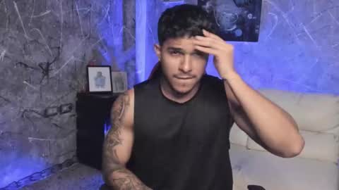Leo independent model online show from October 16, 2:22 am