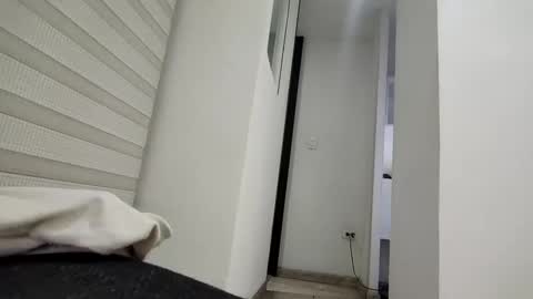 leolenry online show from October 21, 2:16 am