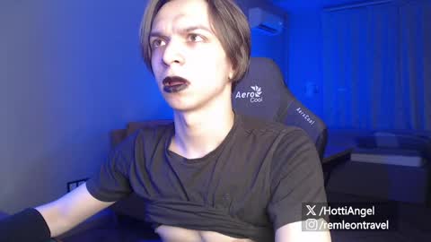 Leon online show from March 31, 6:30 pm