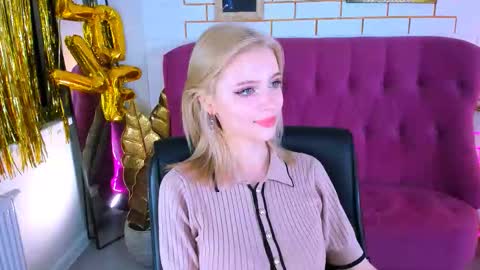 leonastone online show from October 23, 6:09 pm