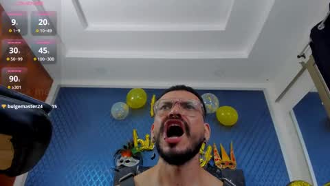 Snapshot of leondevereda_ chatting on February 18, 10:14 pm Len online show from February 18, 10:14 pm